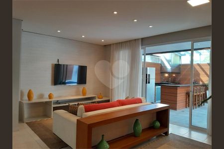 3_photo/94d1ffd08f.e17343cf5b702f60-ATLAS-395c4ba0-b3cd-4dc5-9bf2-e4cb3a213155.jpg de casa à venda com 4 quartos, 351m² em Jardim Tres Marias, Guarujá