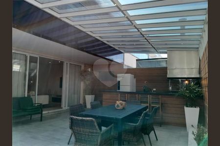 7_photo/94d1ffd08f.e17343cf5b702f60-ATLAS-bd205b5a-3656-44df-b83b-a786cf399044.jpg de casa à venda com 4 quartos, 351m² em Jardim Tres Marias, Guarujá