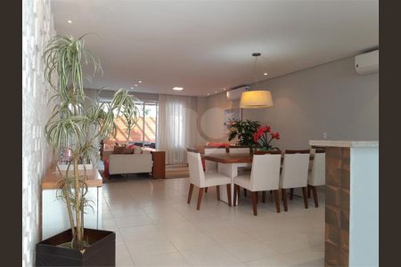 5_photo/94d1ffd08f.e17343cf5b702f60-ATLAS-e34c8373-6cfb-4f0c-b3e3-5bacdb100815.jpg de casa à venda com 4 quartos, 351m² em Jardim Tres Marias, Guarujá