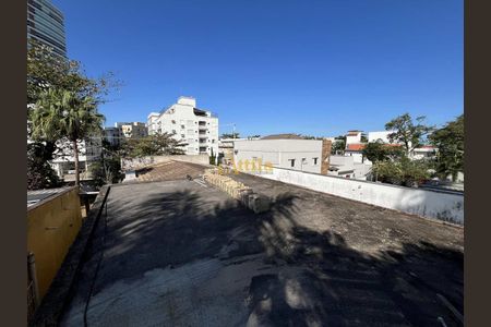 8_photo/94d1ffd097.ec7180ed9404f823-ATLAS-e83db806-5f99-470a-9cd1-b54a8f8a6045.jpg de casa à venda com 4 quartos, 400m² em Jardim Tres Marias, Guarujá