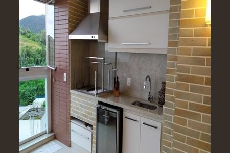 49_photo/94d1ffd09f.018a90b8b6b58b45-ATLAS-d42cd439-87e0-4fcb-8317-ce8144ad854b.jpg de apartamento à venda com 4 quartos, 180m² em Jardim Belmar, Guarujá