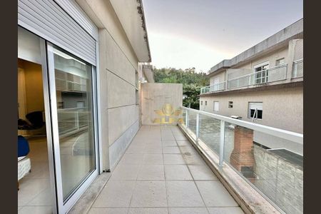 11_photo/94d1ffd0f3.1aa5b8f538f3adaf-ATLAS-0e938f45-dce8-41a7-b74f-47830110c890.jpg de casa à venda com 4 quartos, 315m² em Jardim Tres Marias, Guarujá