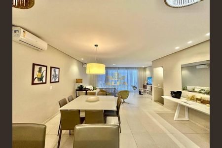 9_photo/94d1ffd0f3.1aa5b8f538f3adaf-ATLAS-63fdc266-fb2b-425c-a8cb-54c2aeb2bd72.jpg de casa à venda com 4 quartos, 315m² em Jardim Tres Marias, Guarujá