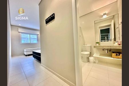 10_photo/94d1ffd0f3.1aa5b8f538f3adaf-ATLAS-82ff8ac3-6763-4e91-b2e2-936b5db90c9f.jpg de casa à venda com 4 quartos, 315m² em Jardim Tres Marias, Guarujá