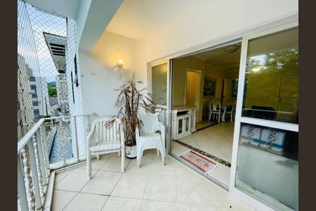 12_photo/94d1ffd155.761c96996a472b32-ATLAS-366477bf-338c-45ce-9921-9e4bd05ea00b.jpg de apartamento à venda com 3 quartos, 90m² em Jardim Tres Marias, Guarujá