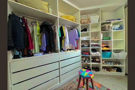 5_photo/94d1ffd161.6ee8da92affe58c7-ATLAS-a5ba1b6a-d8ee-44d7-8d05-b6be1c4f8c11.jpg de apartamento à venda com 3 quartos, 190m² em Jardim Tres Marias, Guarujá