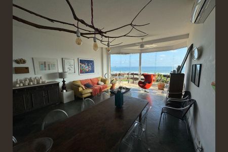 2_photo/94d1ffd161.7e2ea02b9085bf9d-ATLAS-8b5bc44d-95b3-4c21-a458-a93f25f92f2e.jpg de casa à venda com 4 quartos, 500m² em Jardim Tres Marias, Guarujá