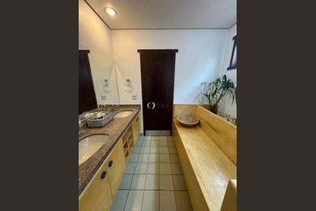 17_photo/94d1ffd161.7e2ea02b9085bf9d-ATLAS-ea7cdc07-cf7e-4290-93fc-49f2ca670e2d.jpg de casa à venda com 4 quartos, 500m² em Jardim Tres Marias, Guarujá