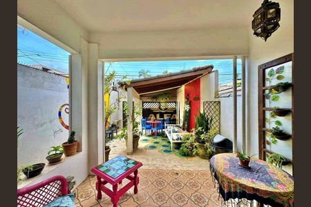 5_photo/94d1ffd26d.714ef25d3eb4a208-ATLAS-784c35fa-864e-4a7d-a8cb-0636aef6deb6.jpg de casa à venda com 7 quartos, 230m² em Vila Julia, Guarujá