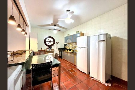 3_photo/94d1ffd2ef.01e58fe0f594459a-ATLAS-0a0a59d4-be68-4716-9095-e718f9dbe41b.jpg de casa à venda com 3 quartos, 240m² em Jardim Tejereba, Guarujá