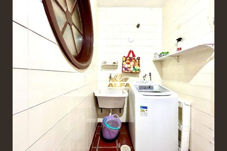 10_photo/94d1ffd2ef.01e58fe0f594459a-ATLAS-ca601172-b1e3-484d-8869-84f8074dd738.jpg de casa à venda com 3 quartos, 240m² em Jardim Tejereba, Guarujá