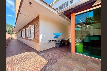 9_photo/94d1ffd309.d41ccc6539b5b4b0-ATLAS-c69213ac-e58f-48e0-b4d9-82c5fde87af4.jpg de casa à venda com 4 quartos, 210m² em Vila Julia, Guarujá