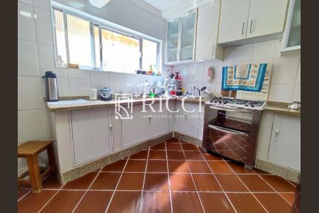 10_photo/94d1ffd3df.f469cfda097b0aa9-ATLAS-3bf156f9-a34e-4602-9d0a-d96ac6638499.jpg de casa à venda com 9 quartos, 640m² em Jardim Tres Marias, Guarujá