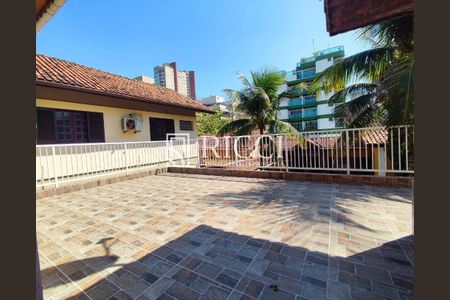 4_photo/94d1ffd3df.f469cfda097b0aa9-ATLAS-b1139834-476b-47b9-baa7-8bbfe7f465de.jpg de casa à venda com 9 quartos, 640m² em Jardim Tres Marias, Guarujá