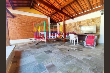 11_photo/94d1ffd3df.f469cfda097b0aa9-ATLAS-b19a101b-2729-4d28-aef5-e71168d20fdb.jpg de casa à venda com 9 quartos, 640m² em Jardim Tres Marias, Guarujá