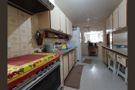 19_photo/94d1ffd3fd.21226c4f42eb4ba6-ATLAS-9212fca2-3856-48df-aa1e-b3999f38bed6.jpg de apartamento à venda com 3 quartos, 148m² em Jardim Tres Marias, Guarujá