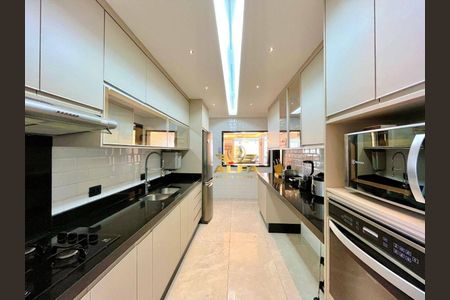 5_photo/94d1ffd3fd.a3859dba7d3a2137-ATLAS-7c8cbf5c-27e4-4781-8932-d3b1f47f24fc.jpg de apartamento à venda com 4 quartos, 167m² em Jardim Tres Marias, Guarujá