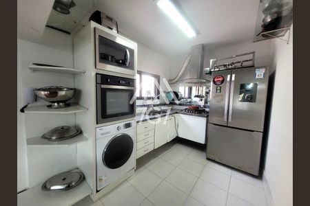 10_photo/94d1ffd421.2f8ee35285f5efb8-ATLAS-ad6d548c-dc58-49f2-8a11-01c9b8300aac.jpg de apartamento à venda com 4 quartos, 292m² em Jardim Tres Marias, Guarujá