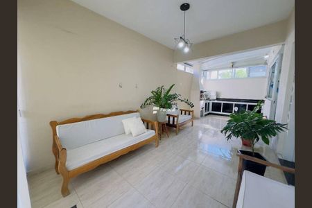 3_photo/94d1ffd43d.6e9143fe3d472e43-ATLAS-1ba2fa91-d770-465f-8c8e-be13bfd63601.jpg de casa para alugar com 2 quartos, 75m² em Jardim Tres Marias, Guarujá