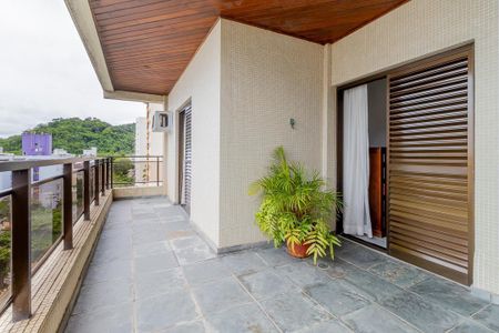 4_photo/94d1ffd4f1.c4a025c7aafad6b6-ATLAS-0e6ba6ea-5b70-42b4-bc90-a1328741baf4.jpg de apartamento à venda com 5 quartos, 382m² em Jardim Sao Miguel, Guarujá