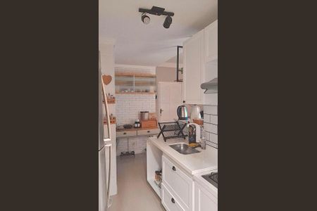 17_photo/94d1ffd643.31f8faead97f4406-ATLAS-cc34fb2f-010a-44ff-8362-72f8aee13ef5.jpg de casa à venda com 2 quartos, 50m² em Jardim Tres Marias, Guarujá