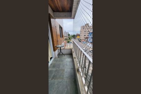 2_photo/94d1ffd65d.e5c1dbf3952ec410-ATLAS-38a5bd24-3f6e-45d6-ad07-6dc08bfff79d.jpg de apartamento à venda com 3 quartos, 180m² em Jardim Tres Marias, Guarujá