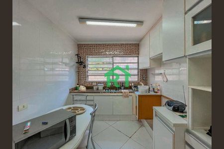 2_photo/94d1ffd699.0f102ca2d99bd3f3-ATLAS-01bb265d-cebd-4bea-a74d-ab9fb11376b8.jpg de casa à venda com 4 quartos, 240m² em Jardim Tres Marias, Guarujá