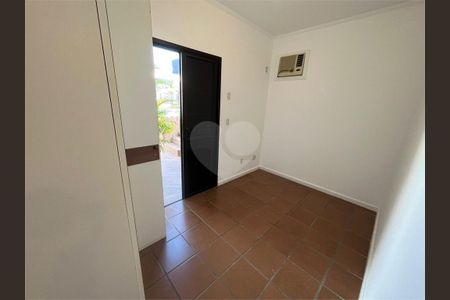 11_photo/94d1ffd6bd.42fc04046762a4be-ATLAS-74859d08-5f06-4397-9c9a-b3a4043833ca.jpg de apartamento à venda com 4 quartos, 259m² em Jardim Tres Marias, Guarujá