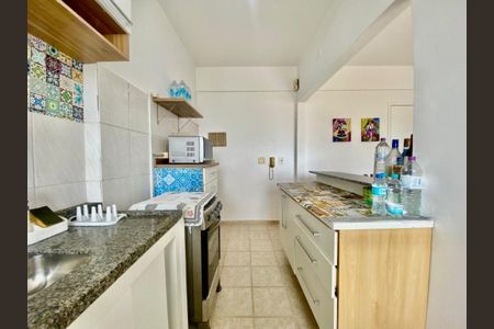 3_photo/94d1ffd6d9.e27fe4bc1a87159a-ATLAS-60bc4501-fa9e-453e-851f-e32a8a771fa4.jpg de apartamento à venda com 1 quarto, 60m² em Jardim Tres Marias, Guarujá