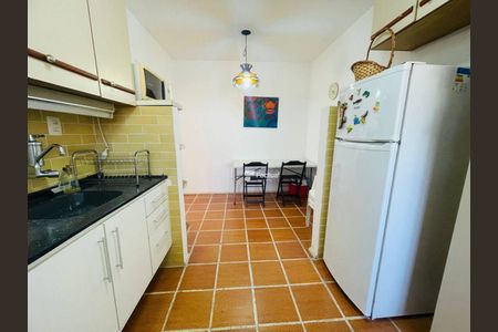 2_photo/94d1ffd71f.4adf3df1a71419c6-ATLAS-2c0e9b31-dae2-4ddd-b6cb-4aad7c7a147c.jpg de apartamento à venda com 1 quarto, 50m² em Jardim Tres Marias, Guarujá