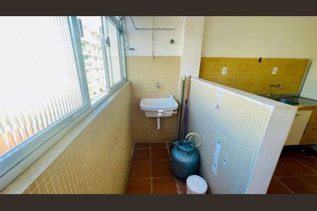 9_photo/94d1ffd71f.928ba4a0b098bd7c-ATLAS-9e36764e-5acd-4e12-b5d3-4321d2578e56.jpg de apartamento à venda com 1 quarto, 50m² em Jardim Tres Marias, Guarujá