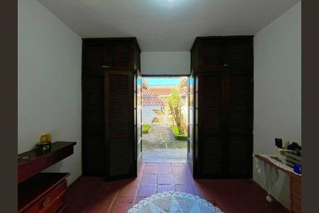 4_photo/94d1ffd789.ceff8192393c33de-ATLAS-8a4ce123-3acb-4be2-b897-bddc7201f6b8.jpg de casa à venda com 3 quartos, 168m² em Jardim Praiano, Guarujá