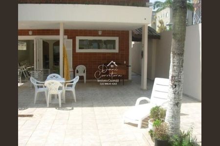 5_photo/94d1ffd7ab.786c4abf0a136510-ATLAS-406f0bbc-ecbb-496d-91c1-d54d2aa98cba.jpg de casa à venda com 4 quartos, 250m² em Jardim Tres Marias, Guarujá