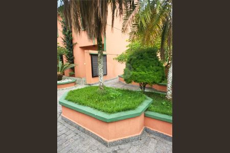 3_photo/94d1ffd8d3.ae4f0b326a13d360-ATLAS-2f4ad3b7-9748-4d00-9d9a-4af3bdfebcff.jpg de casa à venda com 2 quartos, 75m² em Jardim Santa Genoveva, Guarujá