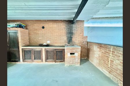 18_photo/94d1ffd8e5.cdc422f0f5acc07d-ATLAS-0e41b08a-7dee-4627-b3ab-7d28a88c0bde.jpg de casa à venda com 3 quartos, 168m² em Jardim Ana Maria, Guarujá