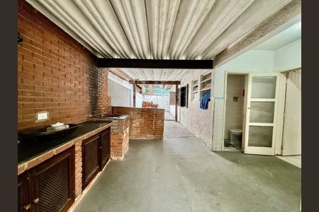 19_photo/94d1ffd8e5.cdc422f0f5acc07d-ATLAS-b5855780-d526-4889-aeb0-4e588ffb0180.jpg de casa à venda com 3 quartos, 168m² em Jardim Ana Maria, Guarujá