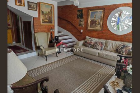 5_photo/94d1ffda19.54b8780a509023fd-ATLAS-5d87c1ed-4d3e-4864-9429-492d9f9df1f1.jpg de casa à venda com 5 quartos, 290m² em Jardim Praiano, Guarujá
