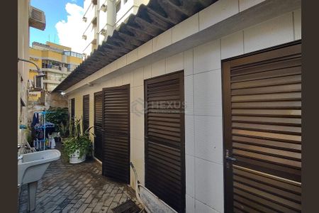 10_photo/94d1ffda49.b4cc108436d665d6-ATLAS-584e308f-6496-41dd-b2ed-9a719831cd3f.jpg de apartamento à venda com 4 quartos, 265m² em Jardim Tres Marias, Guarujá