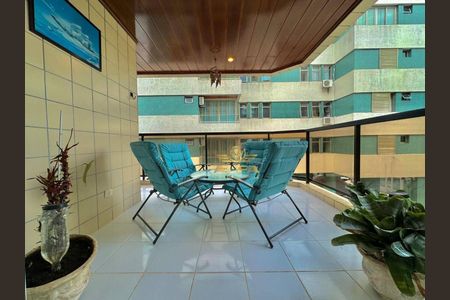 2_photo/94d1ffda5b.2972bc8fa29f46a1-ATLAS-1ecb92c0-6c42-4eb4-ab14-3174af2b66c3.jpg de apartamento à venda com 2 quartos, 86m² em Jardim Belmar, Guarujá