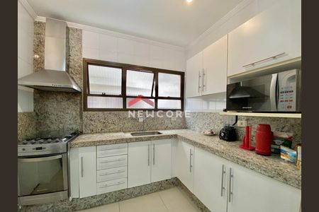 6_photo/94d1ffda7f.88dcffa138285222-ATLAS-2650ec3c-9d8a-47ef-9d53-4cf6c9ff82c8.jpg de apartamento à venda com 4 quartos, 155m² em Jardim Praiano, Guarujá