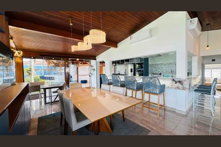 6_photo/94d1ffda81.15f4a19d538e62fb-ATLAS-ac0dda06-eba6-4e1b-89f2-44c8f3fbbfe5.jpg de casa à venda com 4 quartos, 350m² em Jardim Tres Marias, Guarujá