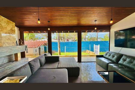 11_photo/94d1ffda81.15f4a19d538e62fb-ATLAS-b35f1693-36df-4d76-afa9-5d26a59fd9f8.jpg de casa à venda com 4 quartos, 350m² em Jardim Tres Marias, Guarujá