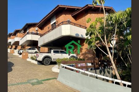 3_photo/94d1ffdb07.4abb81c907b09cc5-ATLAS-00ee920e-e311-4081-96f4-1458c3a906d2.jpg de casa à venda com 5 quartos, 328m² em Jardim Belmar, Guarujá