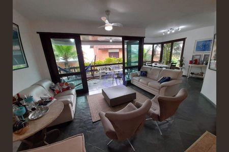 7_photo/94d1ffdb07.7e2ea02b9085bf9d-ATLAS-56ada1d0-7847-44c4-b06b-8d5f227b2c60.jpg de casa à venda com 5 quartos, 340m² em Jardim Belmar, Guarujá