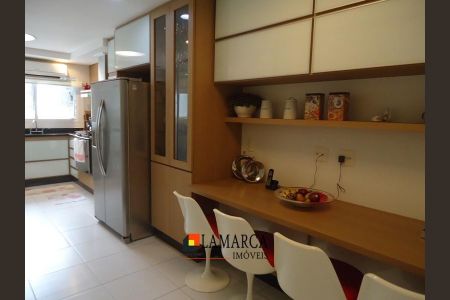 7_photo/94d1ffdb07.7e2ea02b9085bf9d-ATLAS-bc4823dc-bc83-4043-8959-1a48d2f4b8f1.jpg de casa à venda com 5 quartos, 340m² em Jardim Belmar, Guarujá