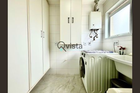 18_photo/94d1ffdc4f.8cbbc6e43ead3576-ATLAS-36d4977d-3990-41b0-b882-0816e4ac1d87.jpg de apartamento à venda com 3 quartos, 124m² em Jardim Tres Marias, Guarujá