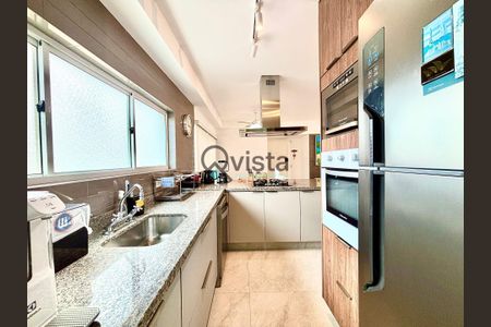 14_photo/94d1ffdc4f.8cbbc6e43ead3576-ATLAS-396cb15c-ee5c-4331-8ffd-c59a2e182cb7.jpg de apartamento à venda com 3 quartos, 124m² em Jardim Tres Marias, Guarujá