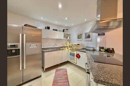 17_photo/94d1ffdc4f.ca2b24e0798f3bff-ATLAS-e48199f3-b5f8-4619-b9c8-cef994c961aa.jpg de apartamento à venda com 3 quartos, 111m² em Jardim Tres Marias, Guarujá