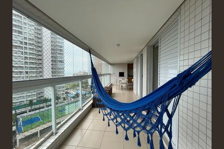 11_photo/94d1ffdc4f.d32d35c10f16a946-ATLAS-71f1857f-a3c7-4c27-8d37-3cf2584b32ae.jpg de apartamento à venda com 3 quartos, 111m² em Jardim Tres Marias, Guarujá