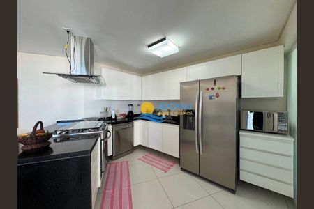 1_photo/94d1ffdc4f.e31b5ff2e3ce2615-ATLAS-0bb1b77c-8ac0-421b-bb9e-97f38cbe28f1.jpg de apartamento à venda com 3 quartos, 119m² em Jardim Tres Marias, Guarujá